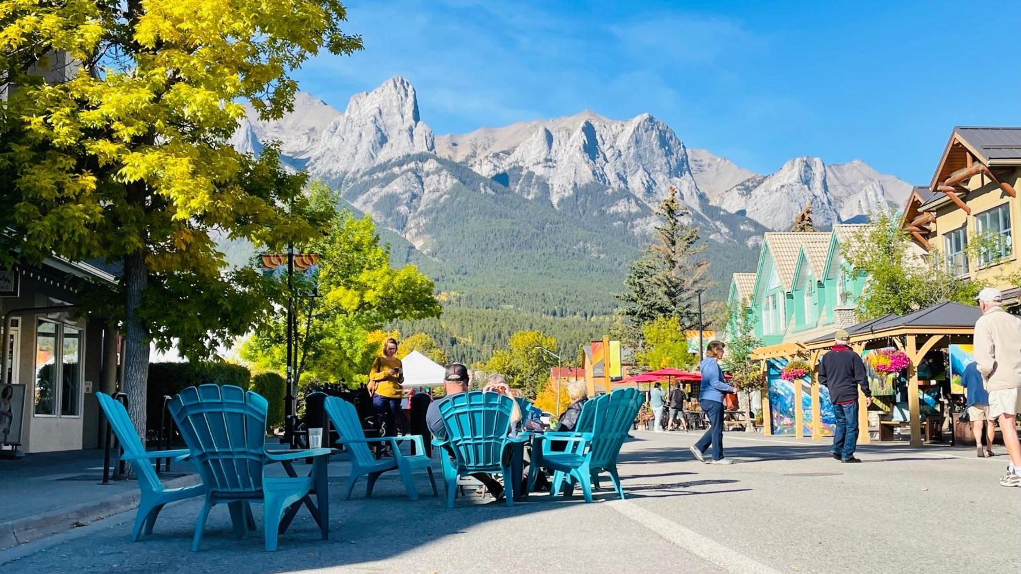 Unit #204 Cozy Mountain View 2Br In Canmore Downtown מראה חיצוני תמונה